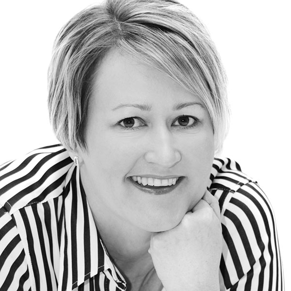 Julie Hickton